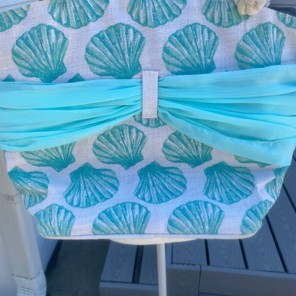 MUDPIE - Aqua Colored Seashells Print Tote/Bag - Picture 3 of 7
